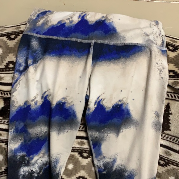 Lululemon leggings - Picture 2 of 5